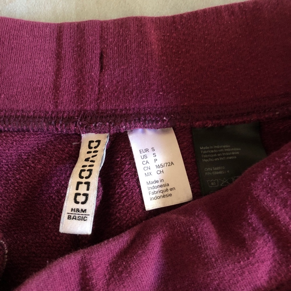 Shorts - Picture 3 of 5